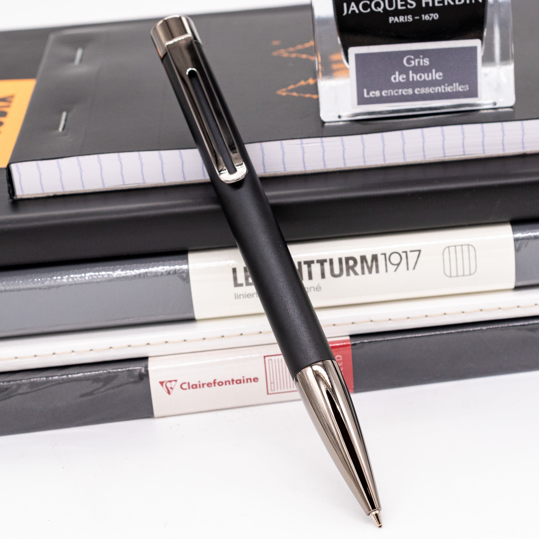 Monteverde Ritma Ballpoint Pen - Black | Truphae