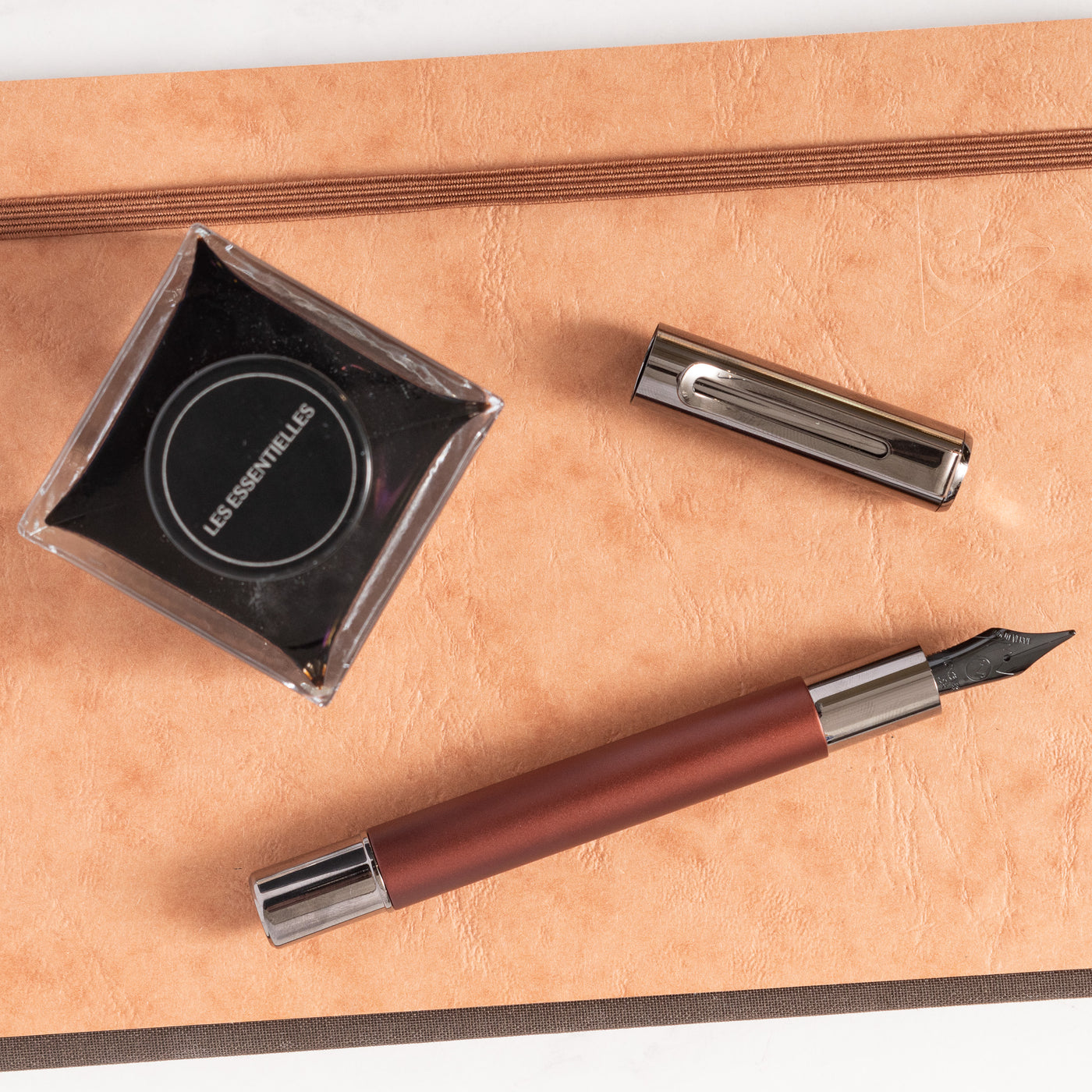 Monteverde Ritma Espresso Fountain Pen magnetic cap