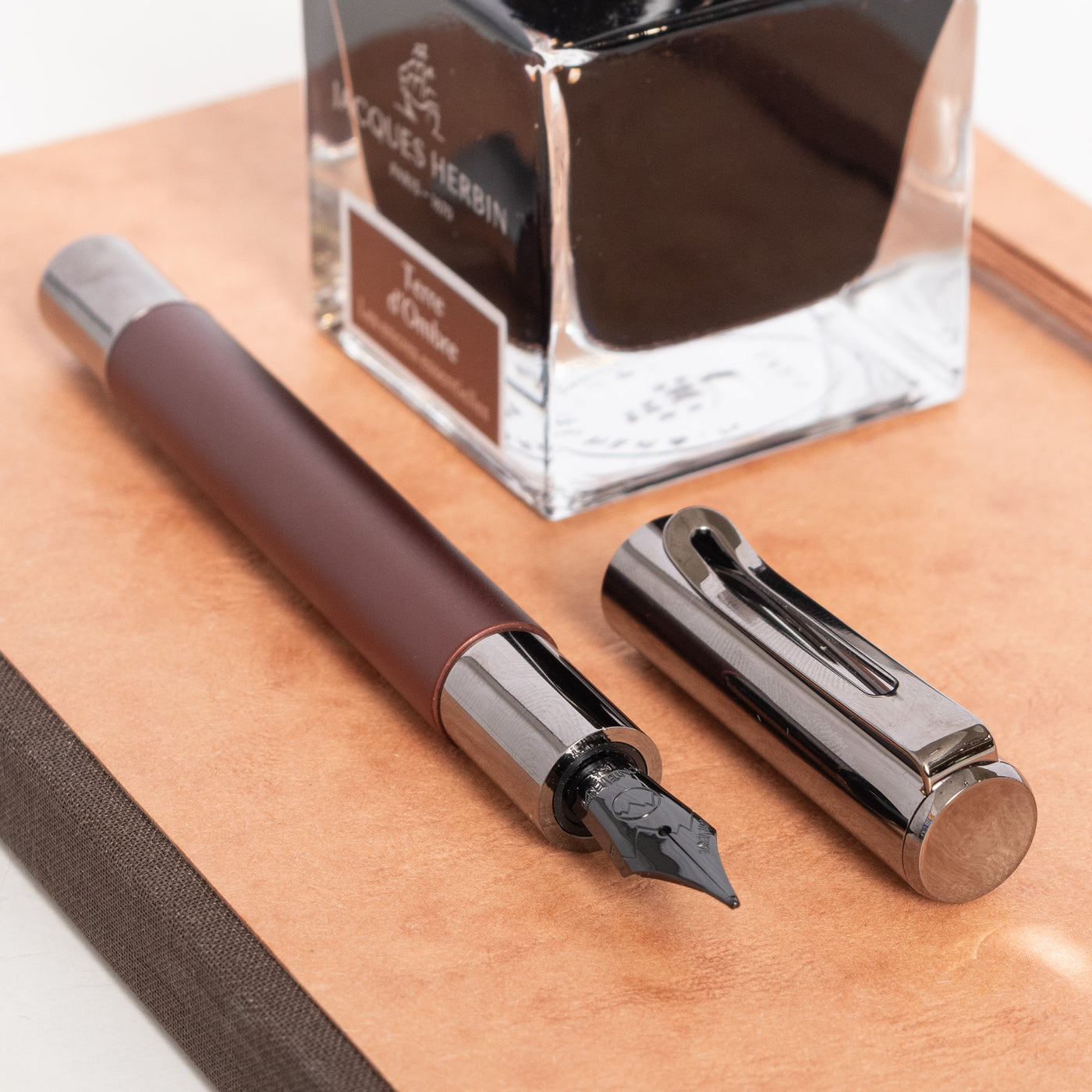 Monteverde Ritma Espresso Fountain Pen ruthenium trim