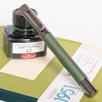 Monteverde Ritma Green Anodized Fountain Pen capped