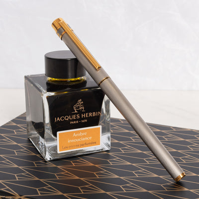 Elegant Vintage Cartier Le Must Paris Fountain Pen - Satin Steel and Gold Details