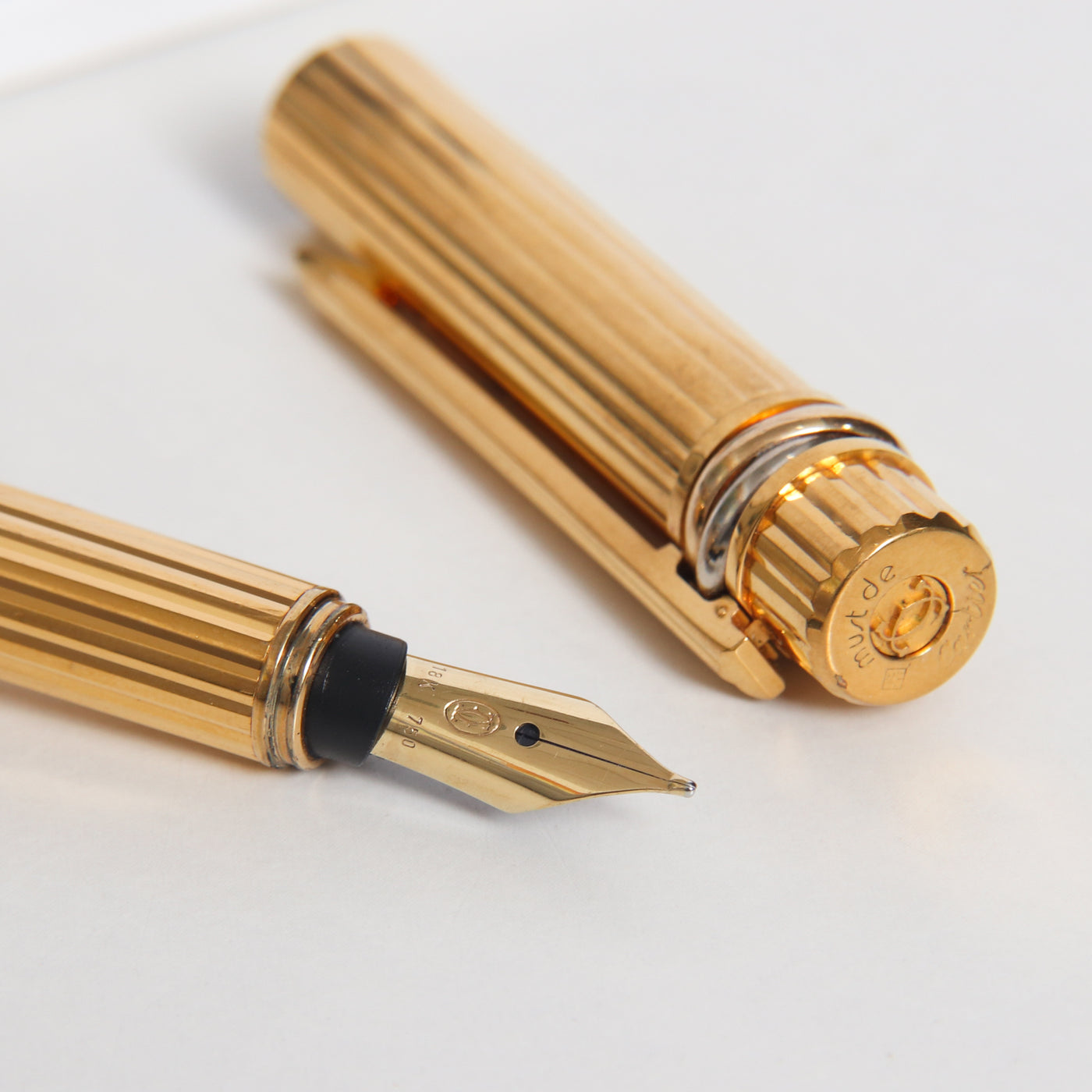Must de Cartier Trinity Godron Gold Plated Pinstripe Fountain Pen - Preowned Nib Details