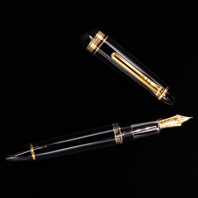 An overhead view of the Nagasawa Original Large Piston Fountain Pen - Realo FL (For Lawyer) uncapped.