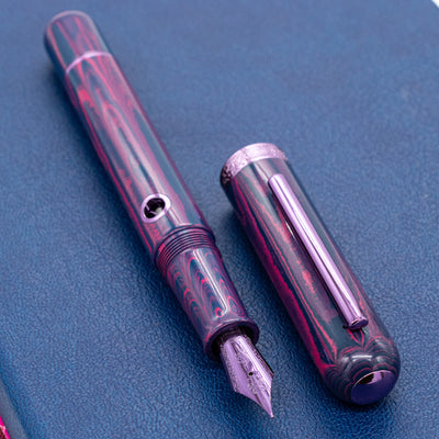 Nahvalur Nautilus Fountain Pen - Anthias Violet porthole