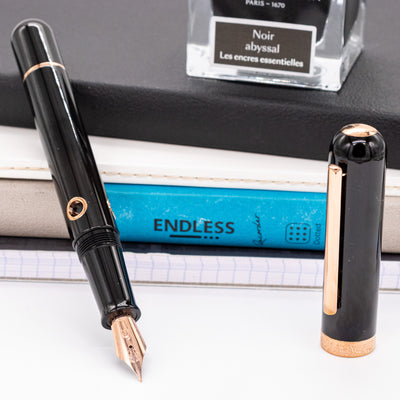 Nahvalur Nautilus Fountain Pen - Cephalopod Rose Gold uncapped