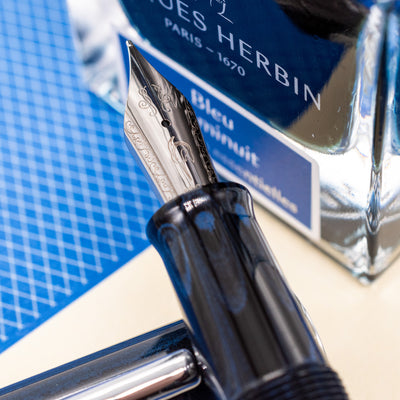 Nahvalur Nautilus Fountain Pen - Maylandia Blue stainless steel nib