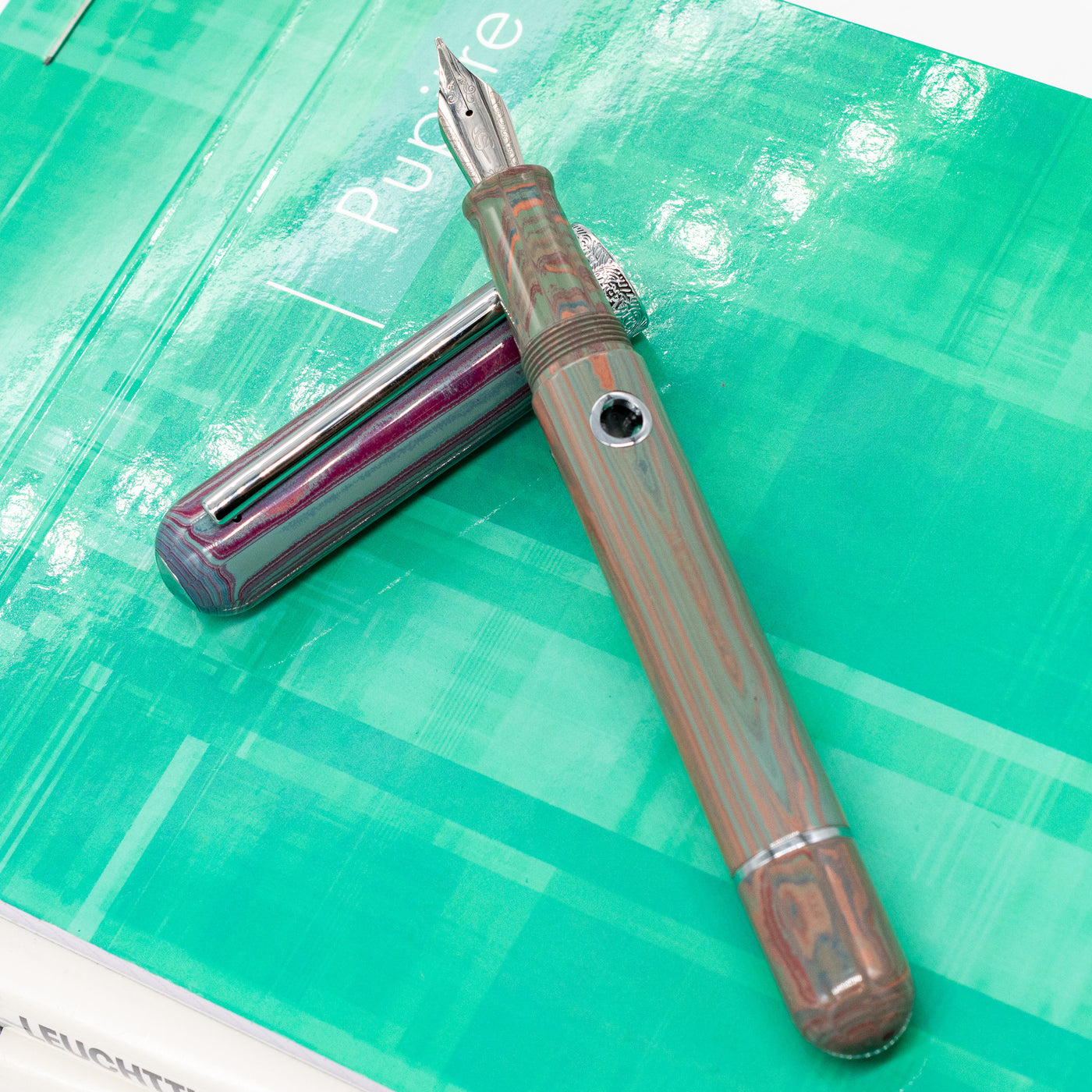 Nahvalur Nautilus Rhapsody fountain pen uncapped with stainless steel nib and resin barrel – ocean-inspired design for smooth writing