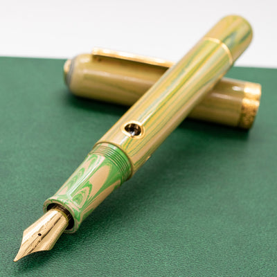 Nahvalur Nautilus Fountain Pen - Gold