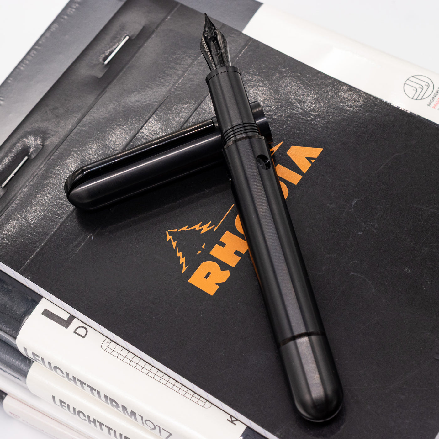 Nahvalur Nautilus Ti Fountain Pen - Black Titanium