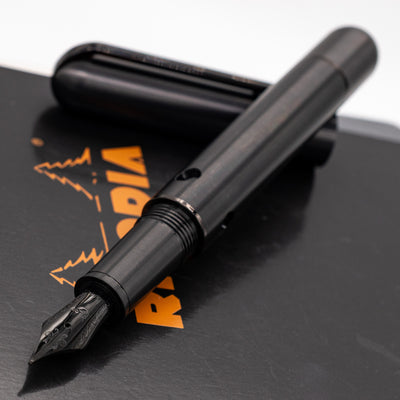 Nahvalur Nautilus Ti Fountain Pen - Black Uncapped
