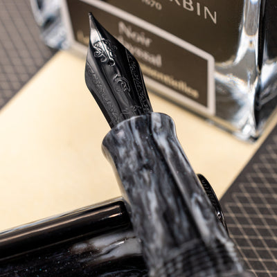 Nahvalur Voyage Fountain Pen - Cookies and Cream stainless steel nib