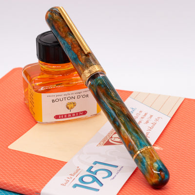 Nahvalur Voyage Fountain Pen - Summer capped
