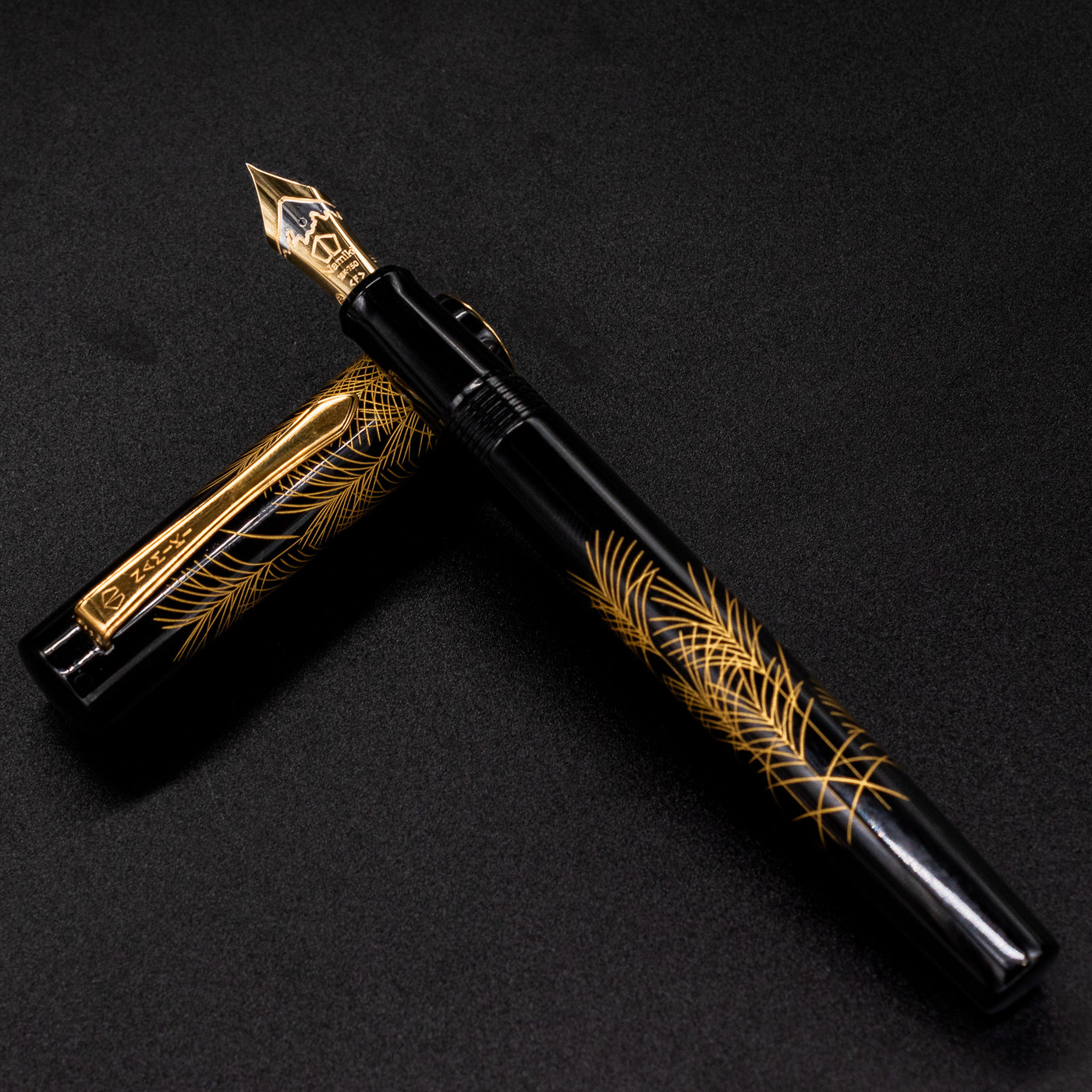 Namiki Chinkin Yukari Silver Grass Fountain Pen maki-e
