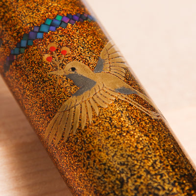 Namiki Emperor Kisshomon Birds in Flight Maki-e Fountain Pen Bird Details