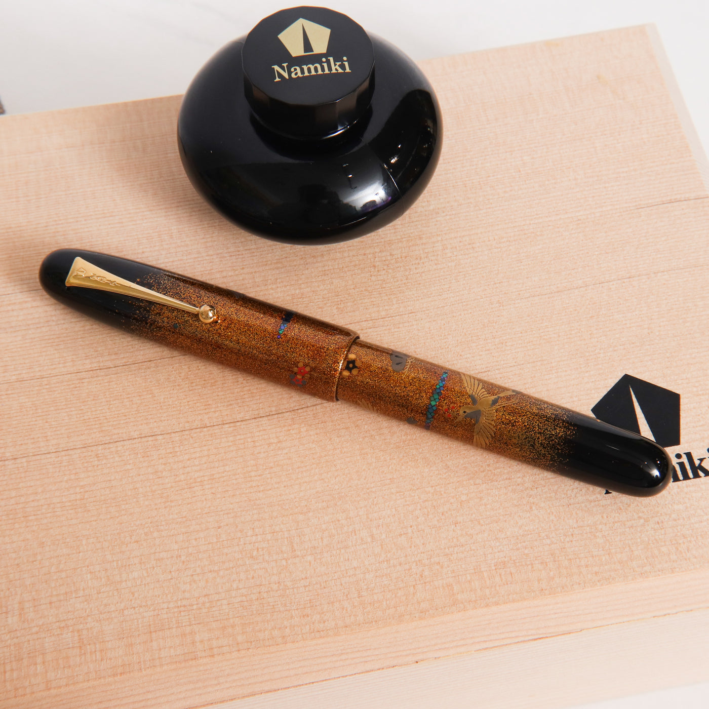 Namiki Emperor Kisshomon Birds in Flight Maki-e Fountain Pen Capped