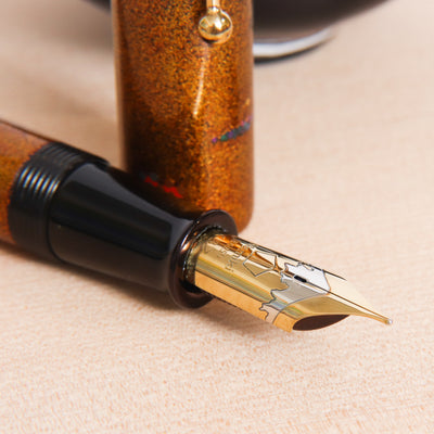 Namiki Emperor Kisshomon Birds in Flight Maki-e Fountain Pen Nib Details