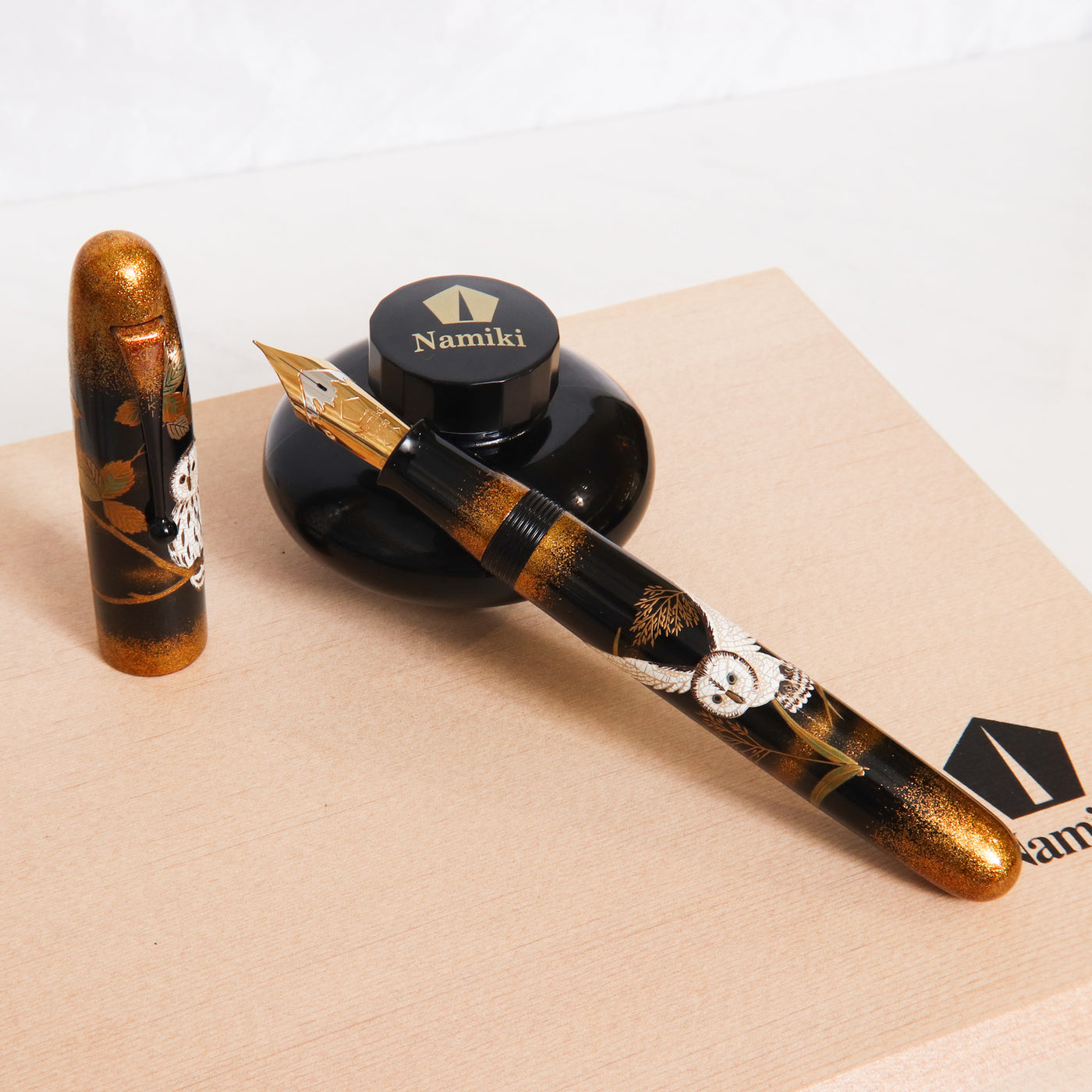 Namiki Emperor Owl Maki-e Fountain Pen With Bottle of Ink