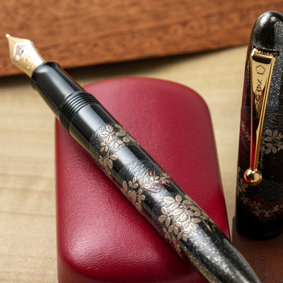 Namiki Yukari Bush Clover Limited Edition Fountain Pen Barrel Details
