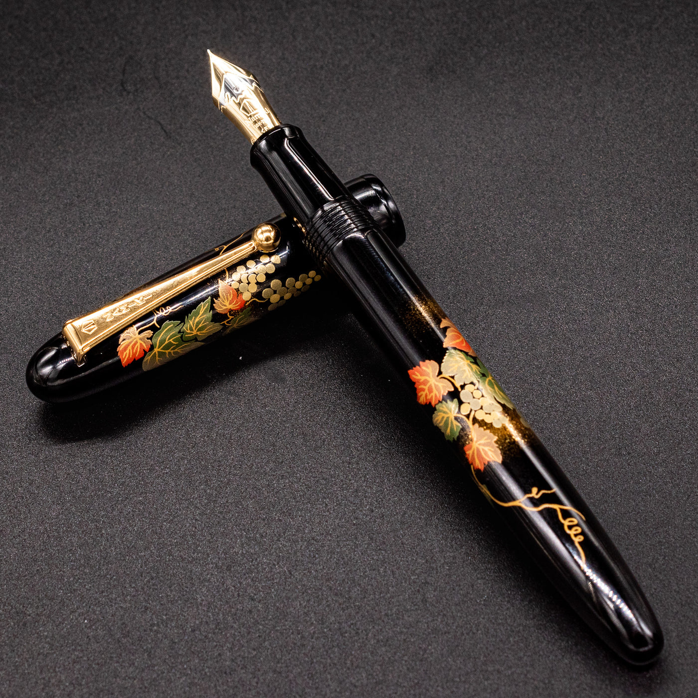 Namiki Yukari Grapevine Fountain Pen maki-e