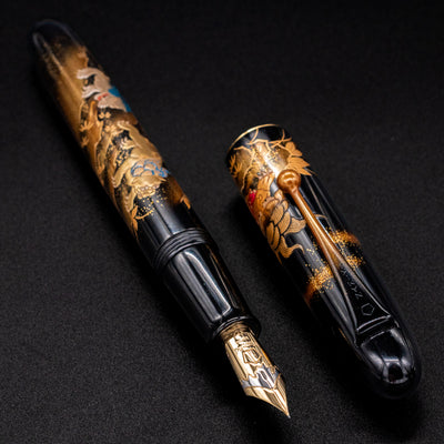 Namiki Yukari Royale Lioness and Cubs Fountain Pen black urushi