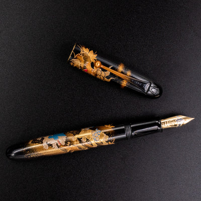 Namiki Yukari Royale Lioness and Cubs Fountain Pen togidashi taka maki-e