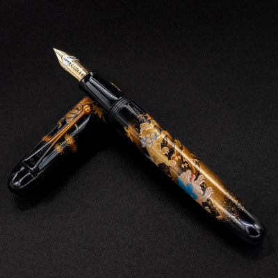 Namiki Yukari Royale Lioness and Cubs Fountain Pen urushi maki-e