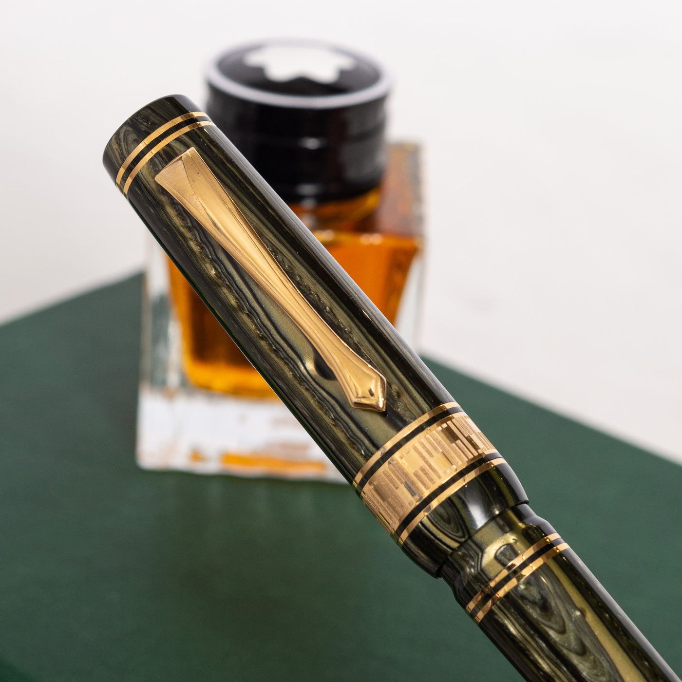 Nettuno Superba Emerald Celluloid Fountain Pen clip