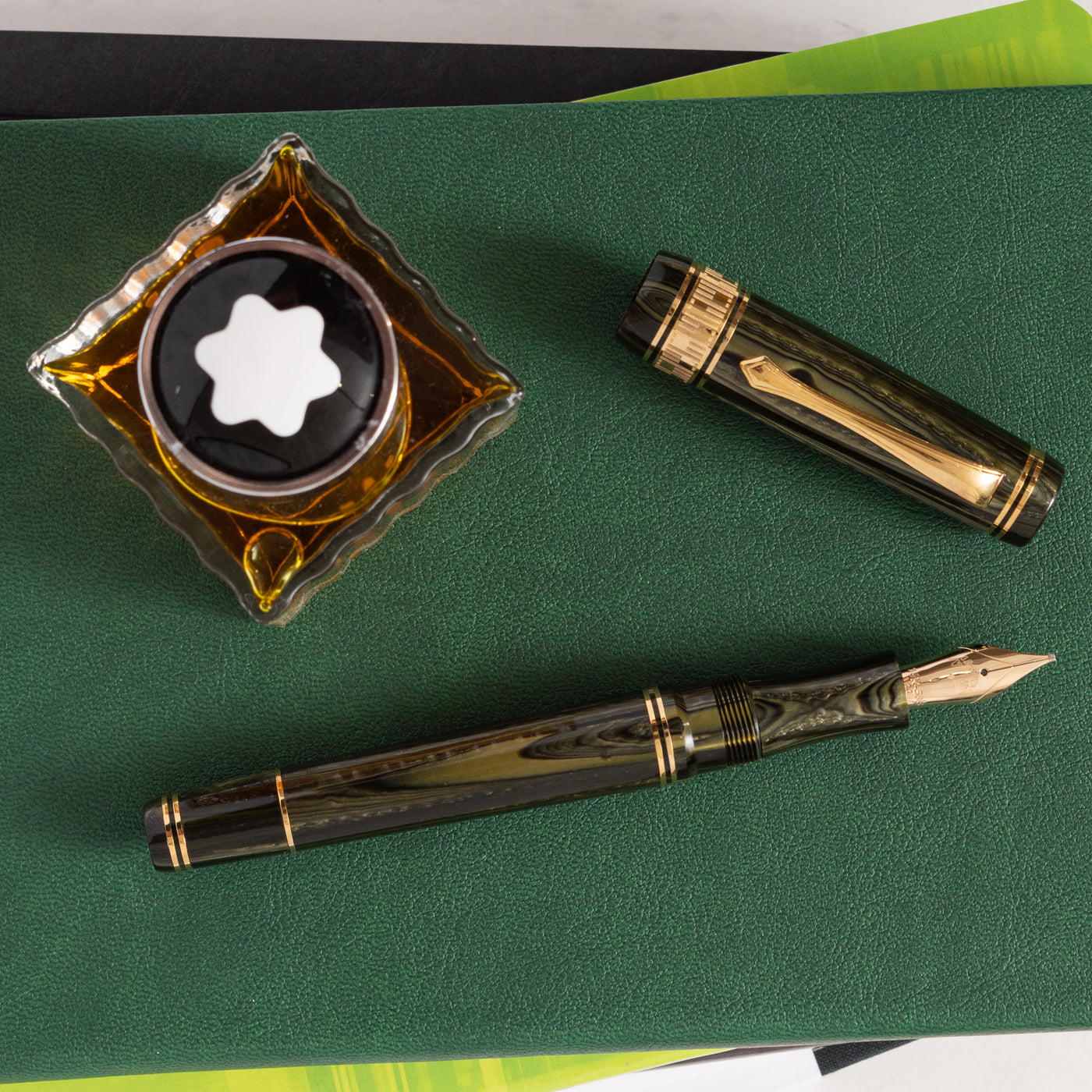 Nettuno Superba Emerald Celluloid Fountain Pen limited edition