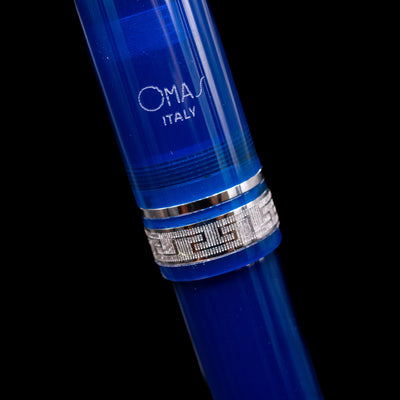 A macro shot of the center band for the Omas Ogiva Fountain Pen - Blue Silver.