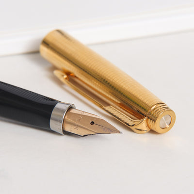 Parker 75 Insignia Gold Grid Pattern Fountain Pen - Preowned Nib Details