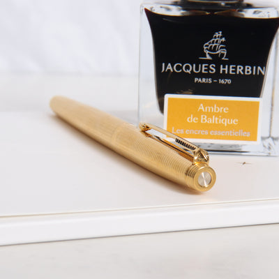 Parker 75 Insignia Gold Grid Pattern Fountain Pen - Preowned Top of Pen