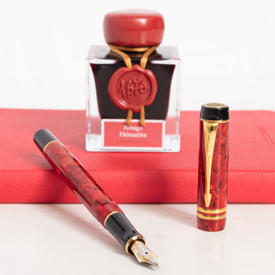 Parker Duofold International Jasper Red Fountain Pen gold trim