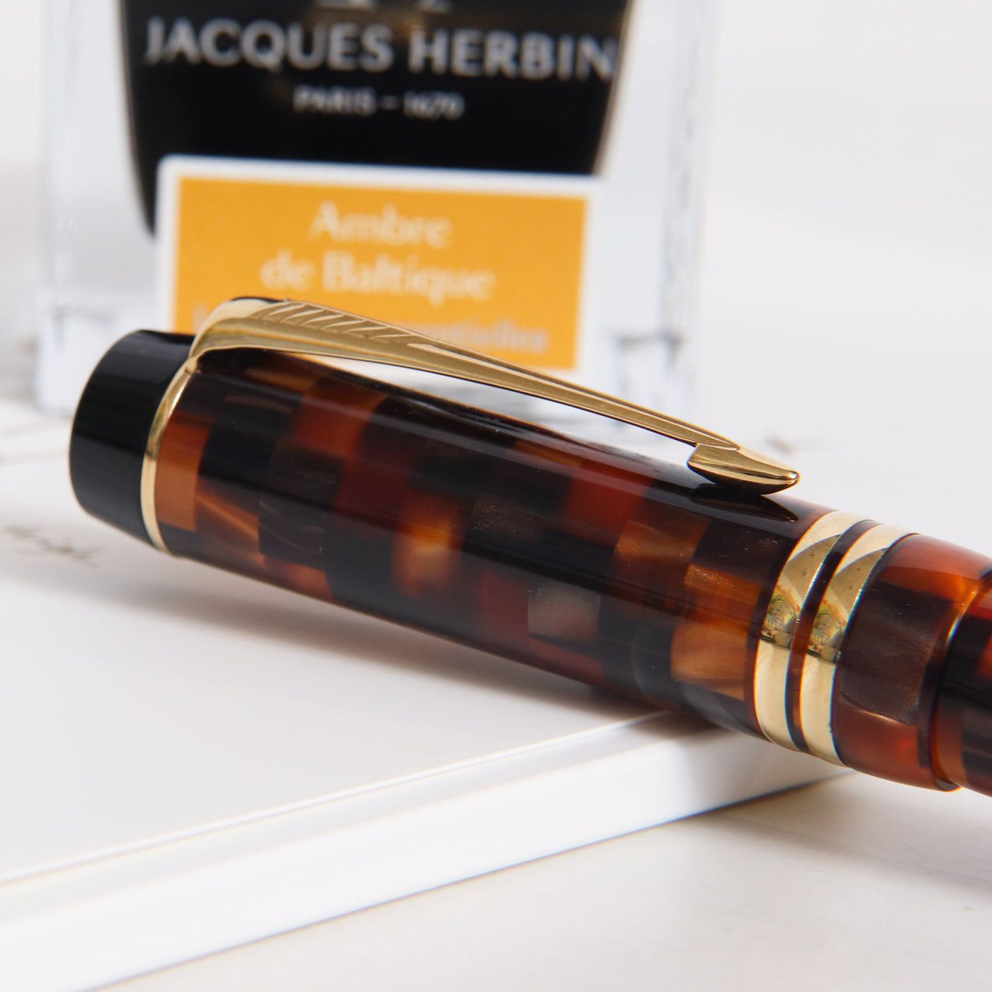 Parker Duofold Centennial Amber Check Fountain Pen - Preowned Clip