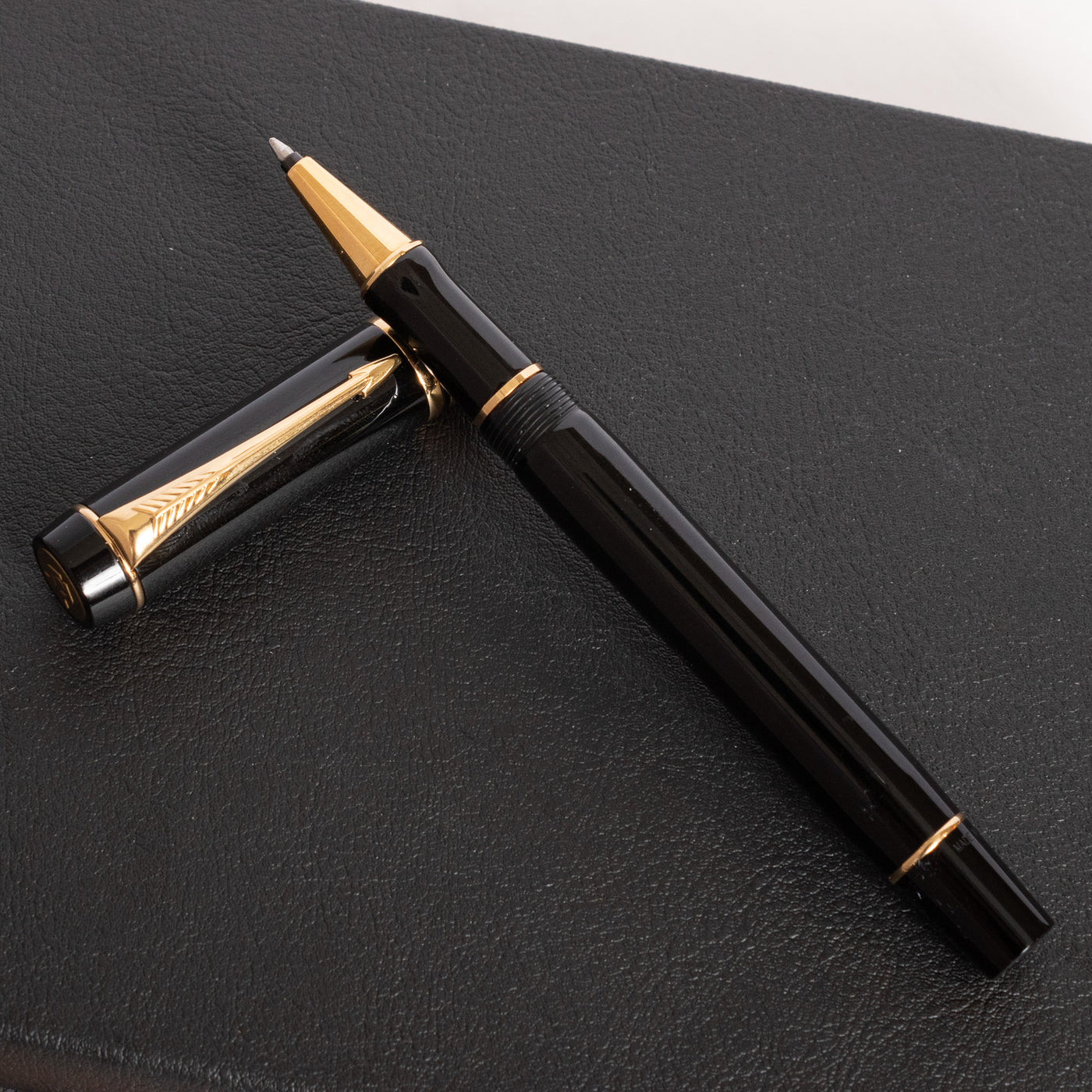 Parker Duofold Centennial Black & Gold Rollerball Pen Rare