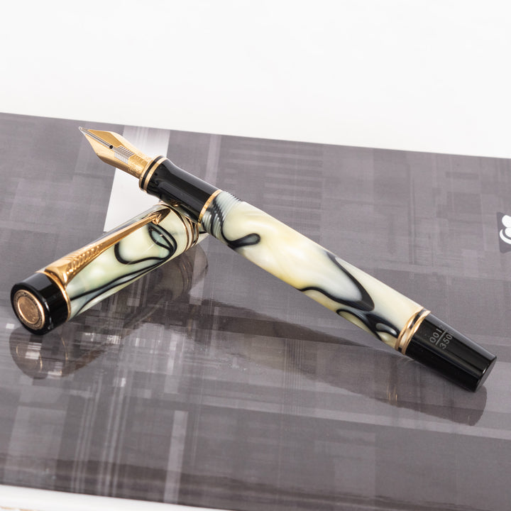 Parker Duofold Norman Rockwell Fountain Pen #0012 - Preowned – Truphae