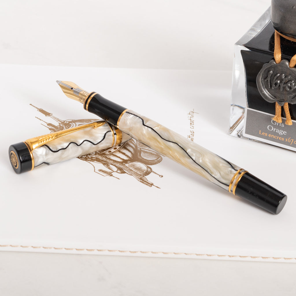 Louis Vuitton Doc Leather Fountain Pen 18K Nib
