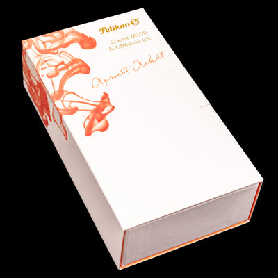 The outer box for the Pelikan Classic M200 Fountain Pen Gift Set - Apricot Achat.