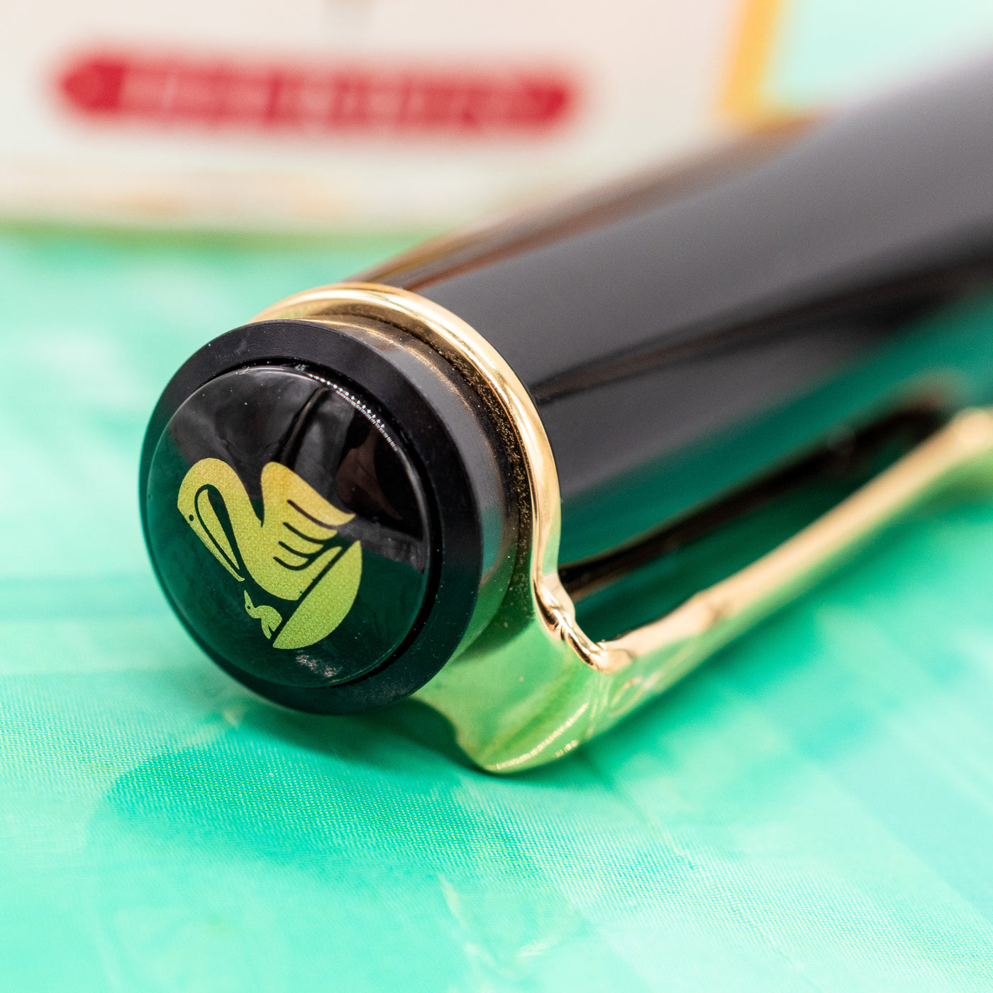 Pelikan Classic M200 Fountain Pen - Green Marble cap top