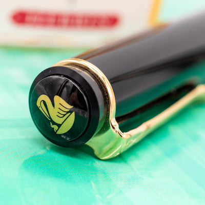 Pelikan Classic M200 Fountain Pen - Green Marble cap top
