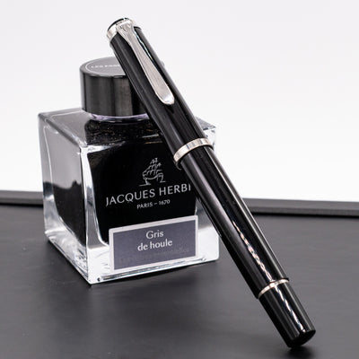 Pelikan Classic M205 Fountain Pen - Black capped