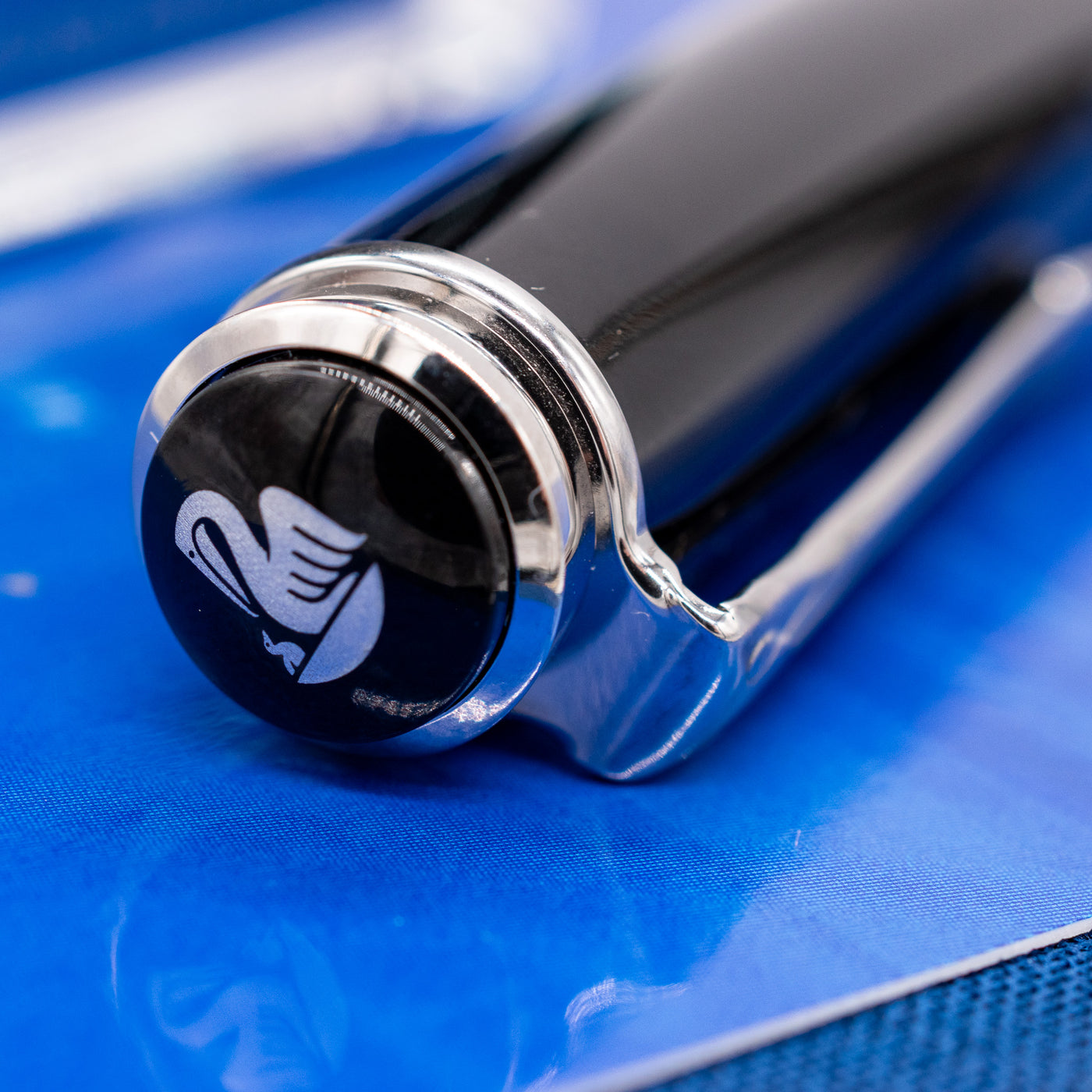 Pelikan Classic M205 Fountain Pen - Blue Marble cap top