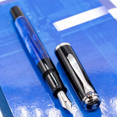 Pelikan Classic M205 Fountain Pen - Blue Marble new