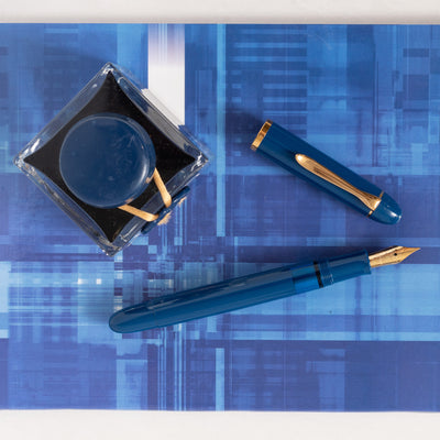 Pelikan M120 Iconic Blue Fountain Pen new