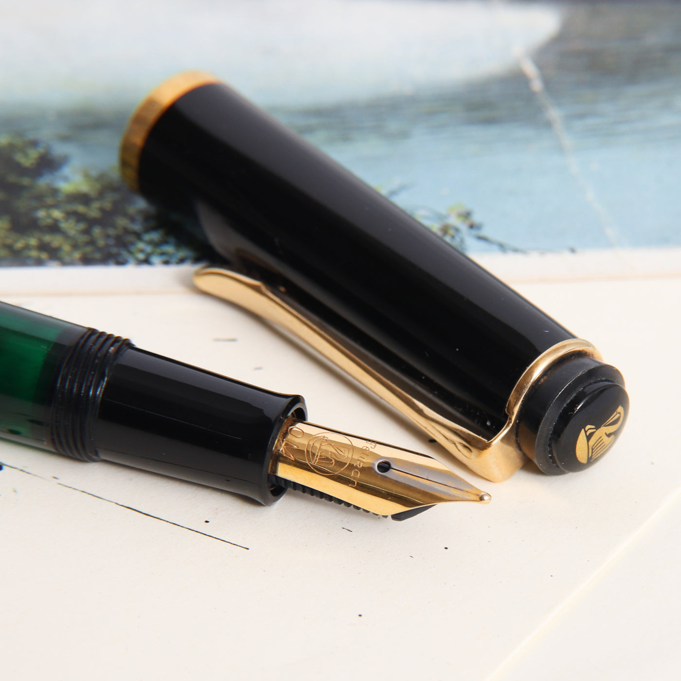 Pelikan M200 Black & Gold Fountain Pen Preowned Nib Details