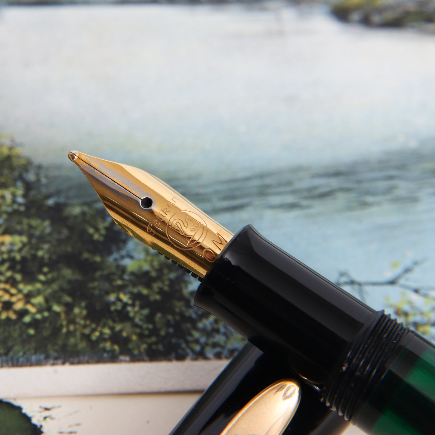 Pelikan M200 Black & Gold Fountain Pen Preowned Nib