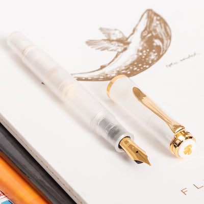 Pelikan M200 Golden Beryl Fountain Pen White Demonstrator
