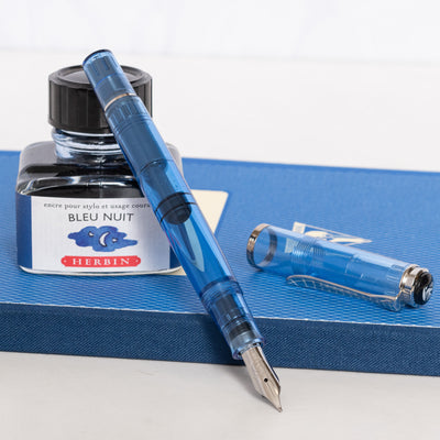 Pelikan M205 Blue Demonstrator Fountain Pen uncapped