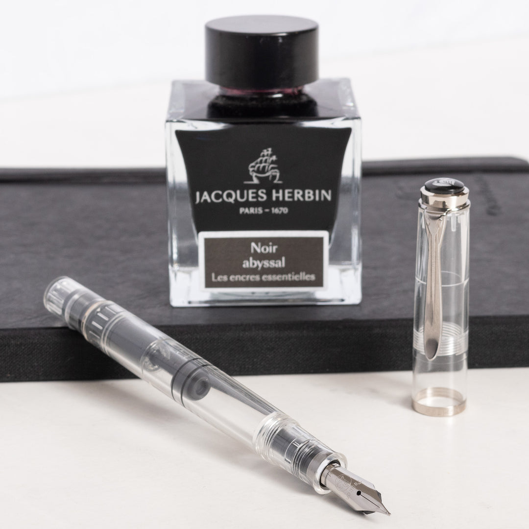 Pelikan Classic M205 Demonstrator Fountain Pen - Piston-Fill – Truphae