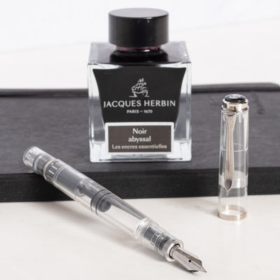 Pelikan M205 Demonstrator Fountain Pen clear