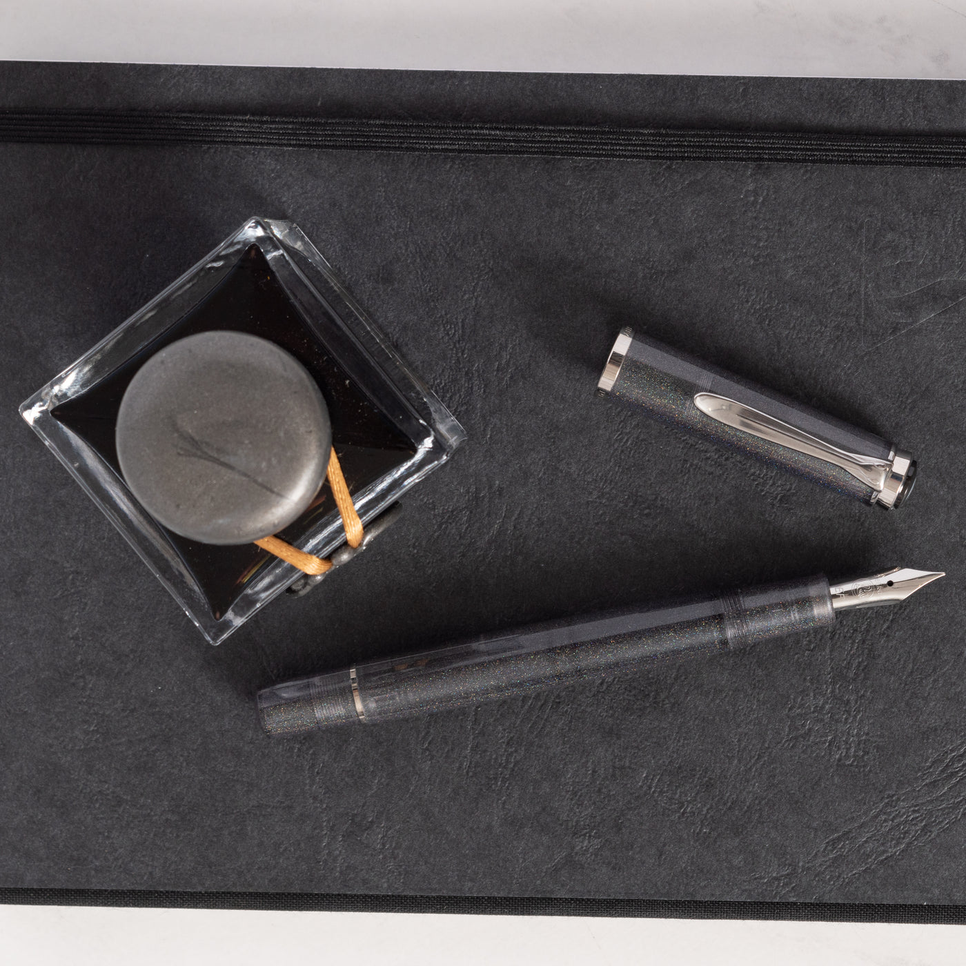 Pelikan M205 Moonstone Fountain Pen Sparkly